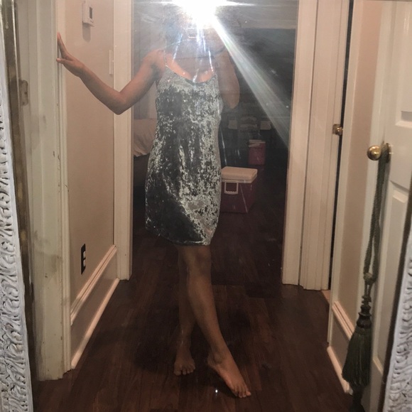 Silver homecoming dress - Picture 1 of 2